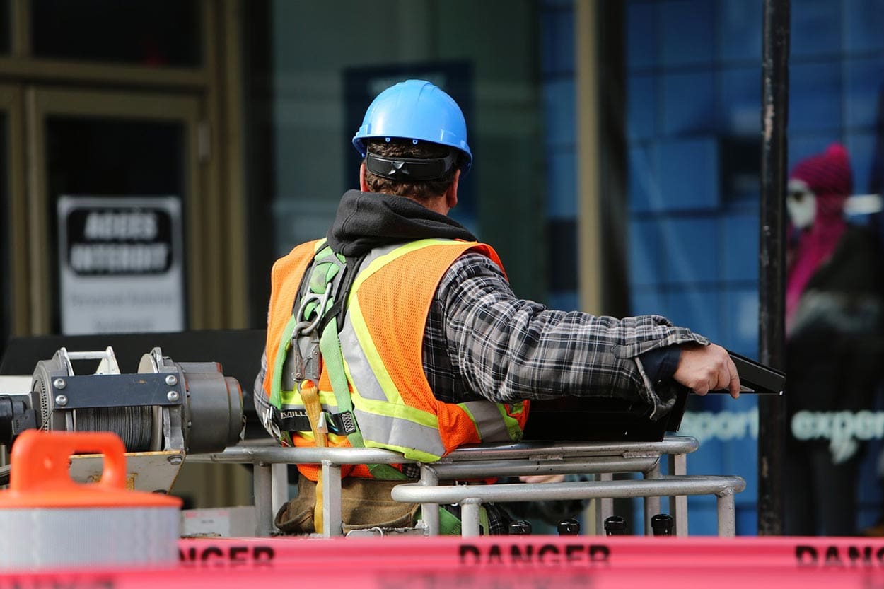 An injured worker in need of help from premises injury lawyers